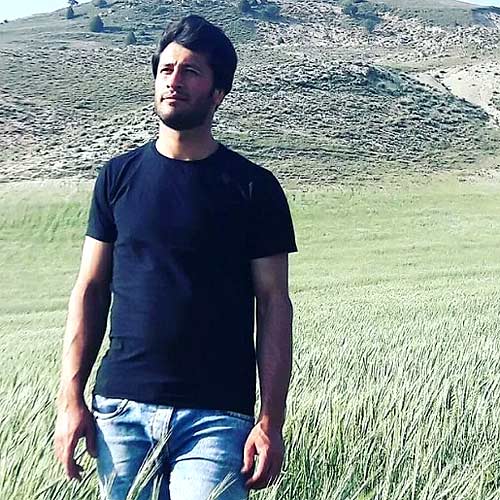 آهنگ دوسش دارم دیوونه وار میدونم میدونه هادی رحیمی